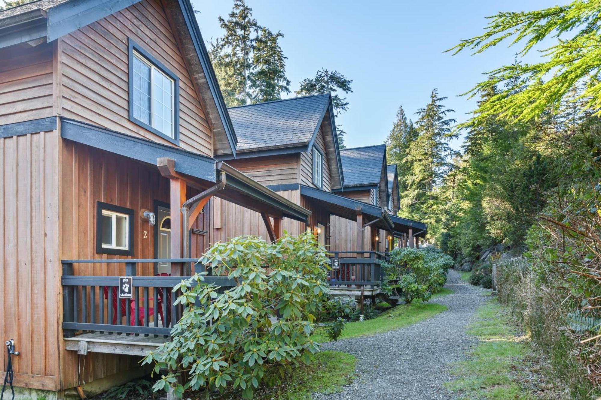 The Cabins At Terrace Beach Уклуелет Екстериор снимка