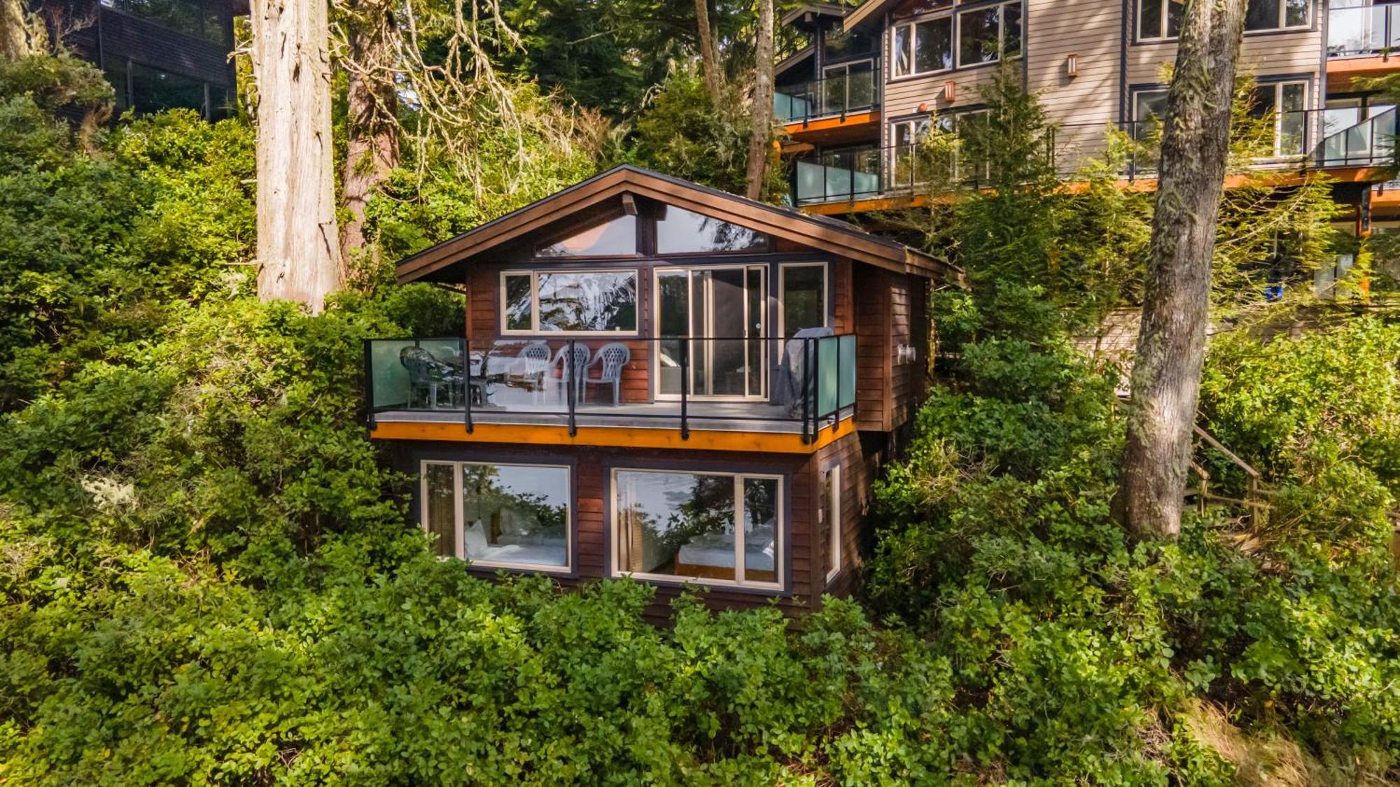 The Cabins At Terrace Beach Уклуелет Екстериор снимка